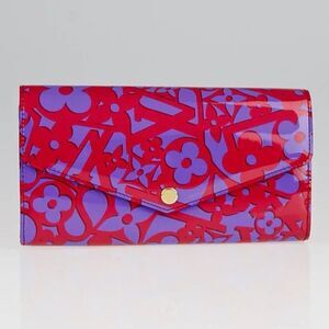 Authentic 🌸 Louis Vuitton Rose Indian Sweet Vernis Wallet